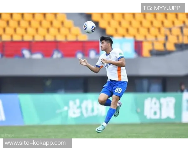 泰山队后卫岳瑞杰正式租借加盟重庆铜梁龙开启新征程 泰山队后卫岳瑞杰正式租借加盟重庆铜梁龙开启新征程