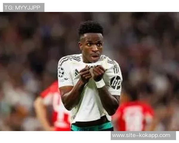 皇马客战本菲卡大名单公布维尼修斯姆巴佩领衔锋线贝林坐镇中场 皇马客战本菲卡大名单公布维尼修斯姆巴佩领衔锋线贝林坐镇中场