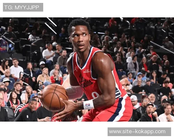 快船决定不执行科比布朗26至27赛季的479万球队选项